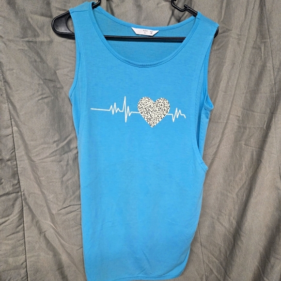 Cute maternity tank top - Picture 1 of 2